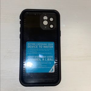 Lifeproof Fre iPhone 11 Pro black case